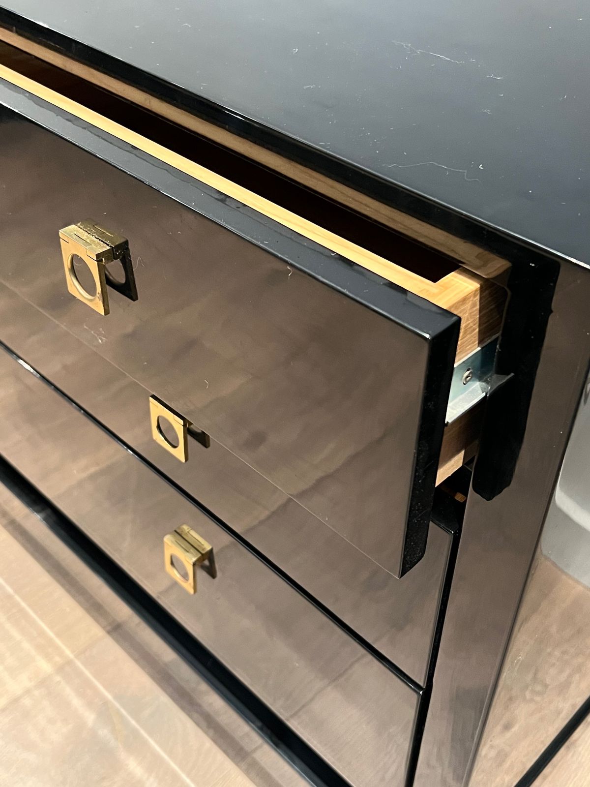 photo vintage Black Lacquered Chest Of Drawers By Guy Lefèvre For Maison Jansen