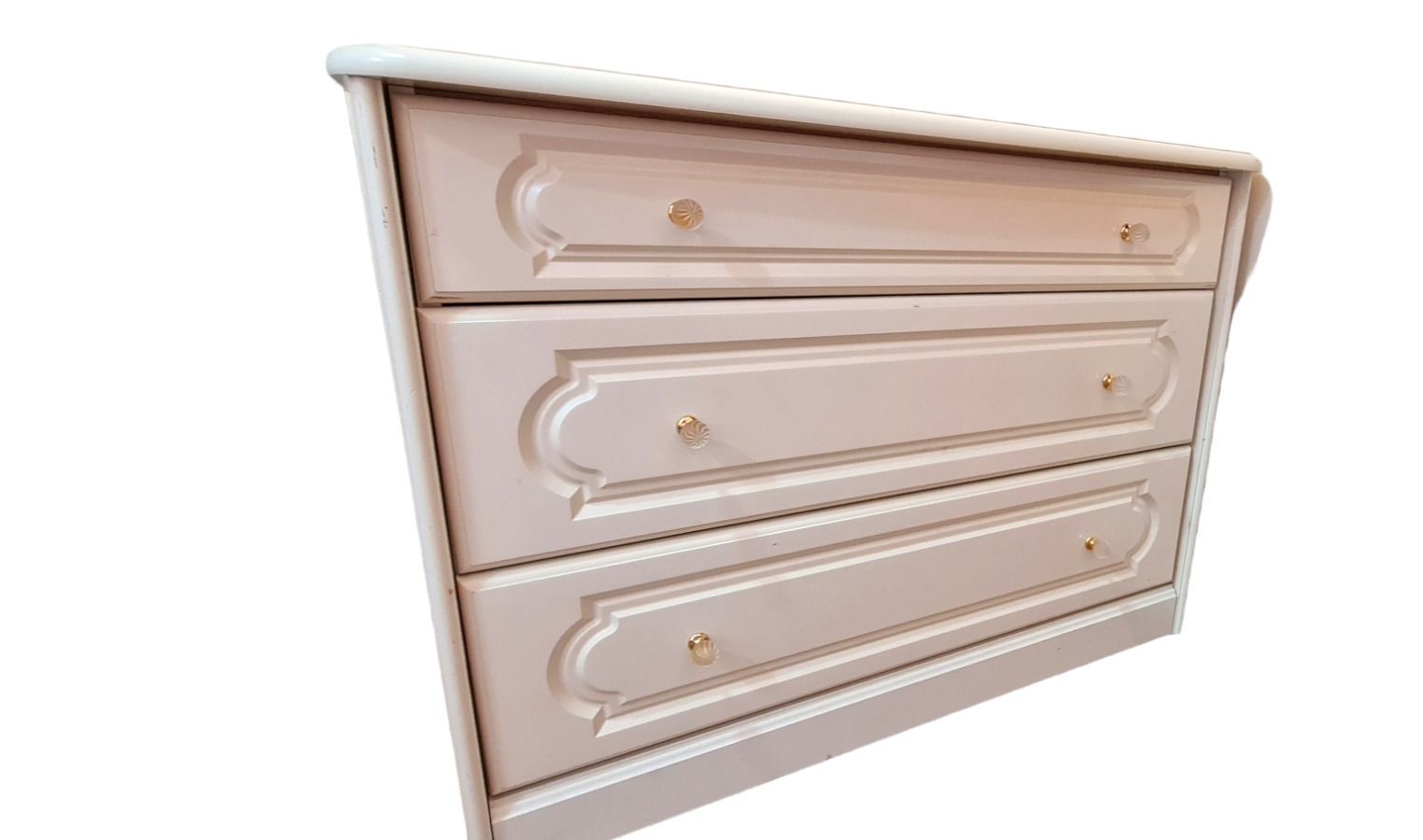 photo furniture Victorian Style Chest Of Drawers White