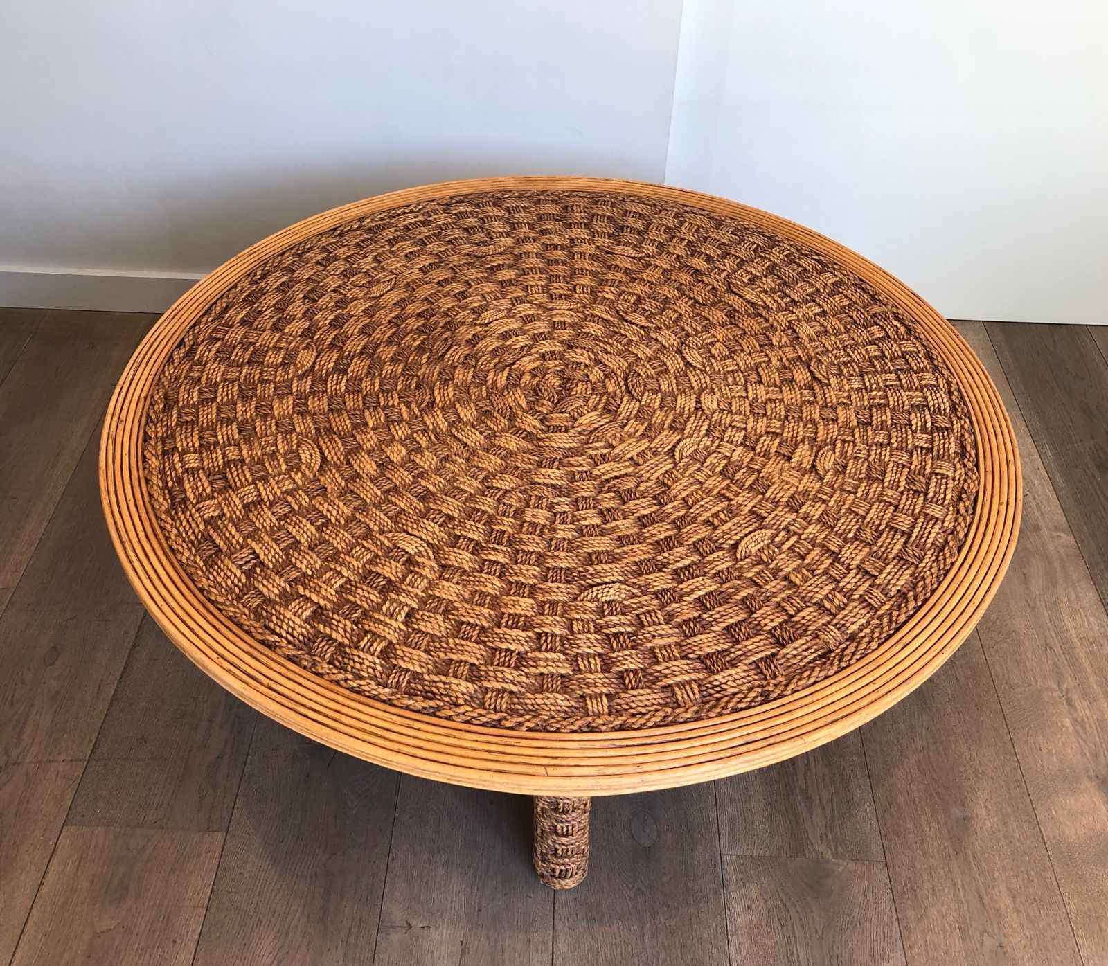 Important Round Coffee Table In Rope And Wood In The Taste Of Audoux Minet photo Furniture