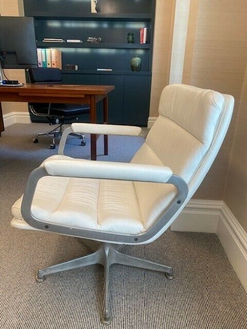 Vintage Dutch Design White Leather Swivel Chair photo 450.0