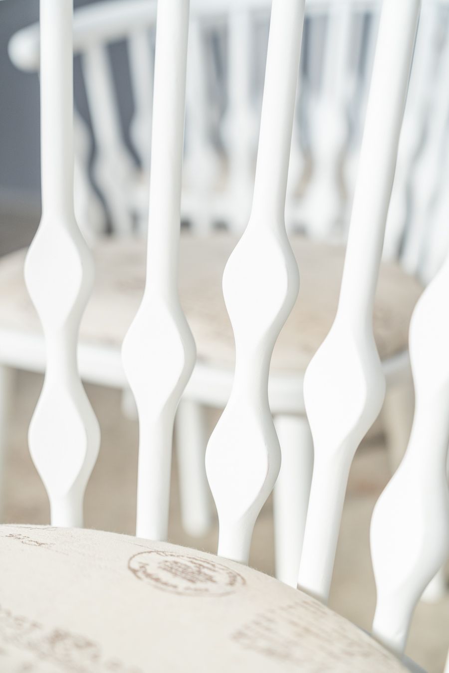 Matt White Painted Beech Chair With Upholstered Seat With 1970 Fabric, Set Of 6 photo vintage