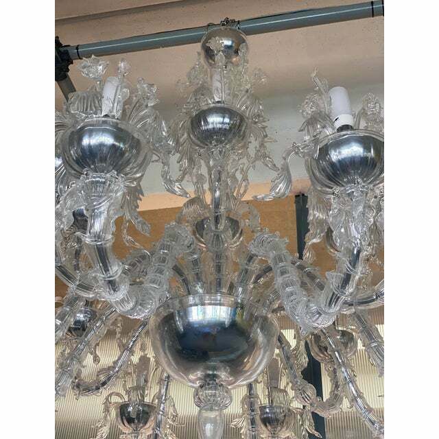 photo furniture Contemporary "Ca Rezzonico" With Flowers And Leaves Murano Glass Chandelier