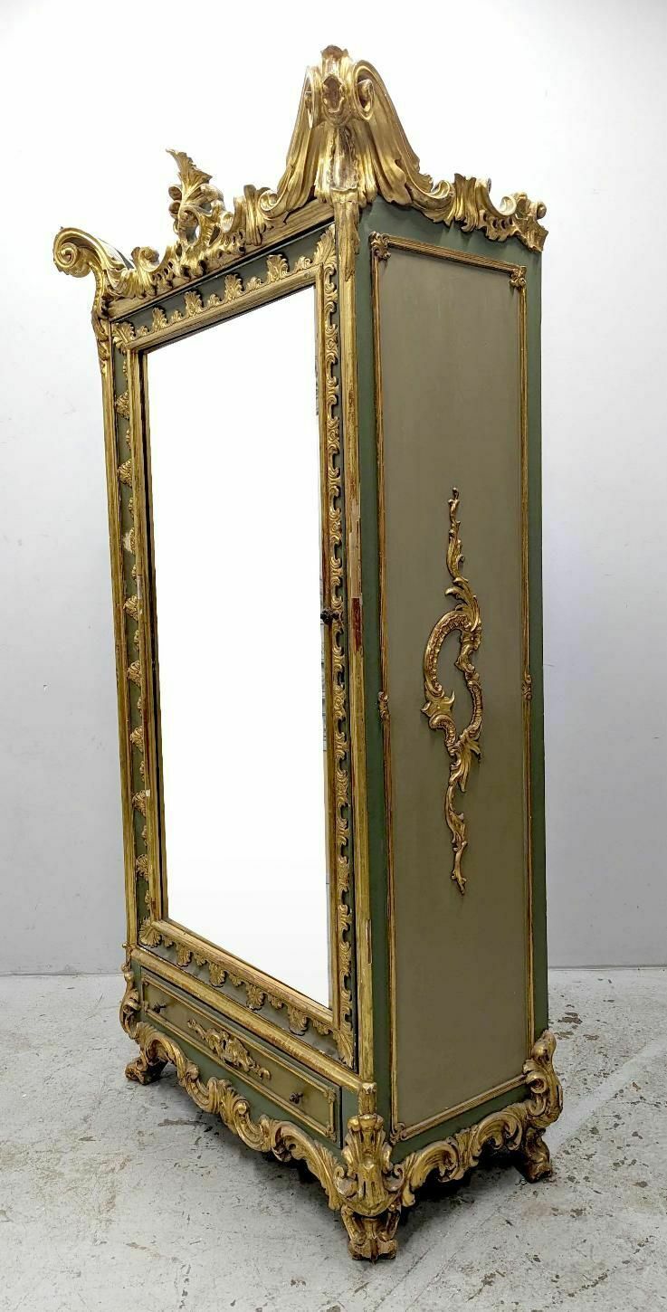 Pair Of Golden Lacquered Turin Cabinets 1820 photo 41185.0
