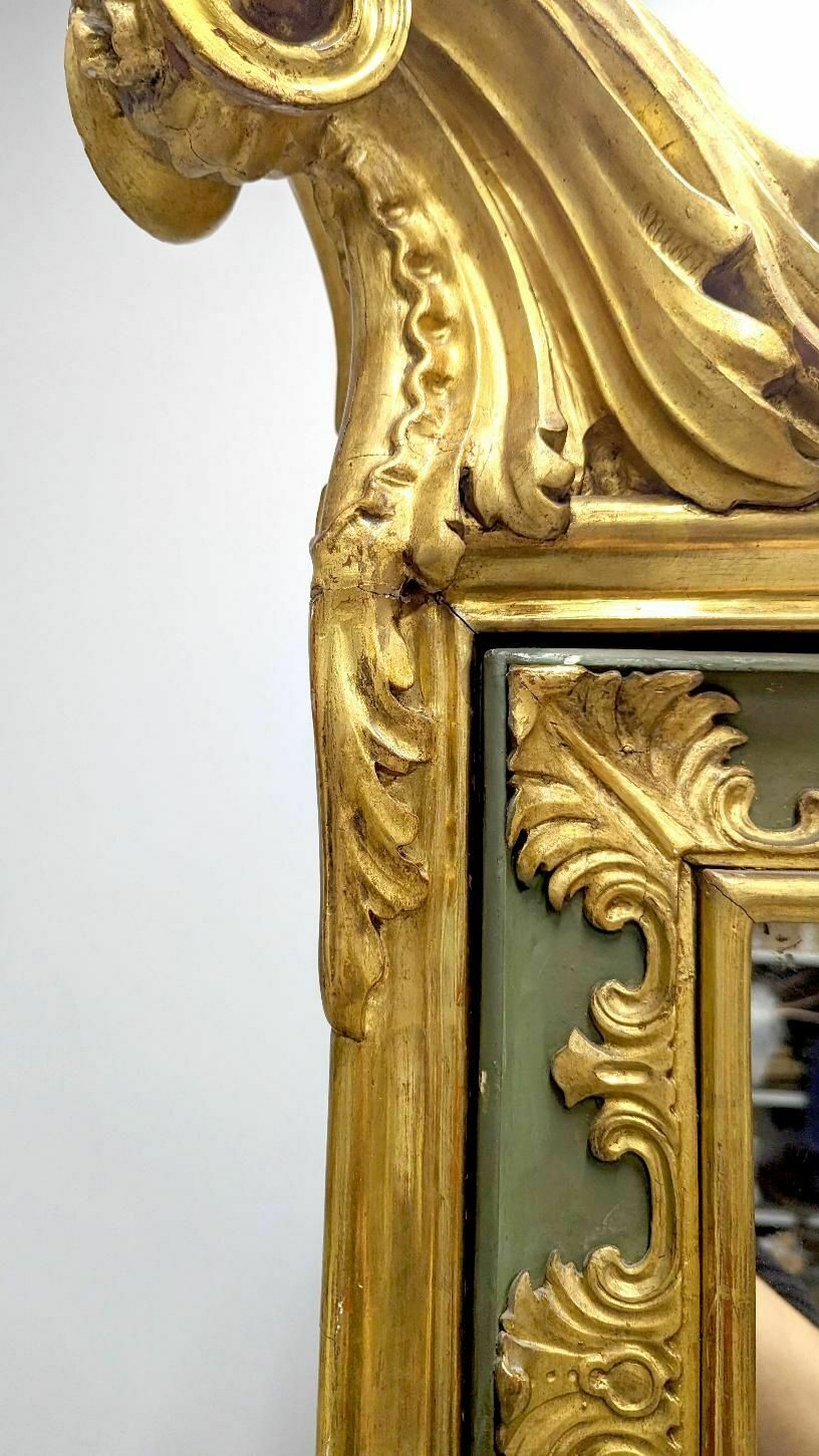 photo vintage Pair Of Golden Lacquered Turin Cabinets 1820