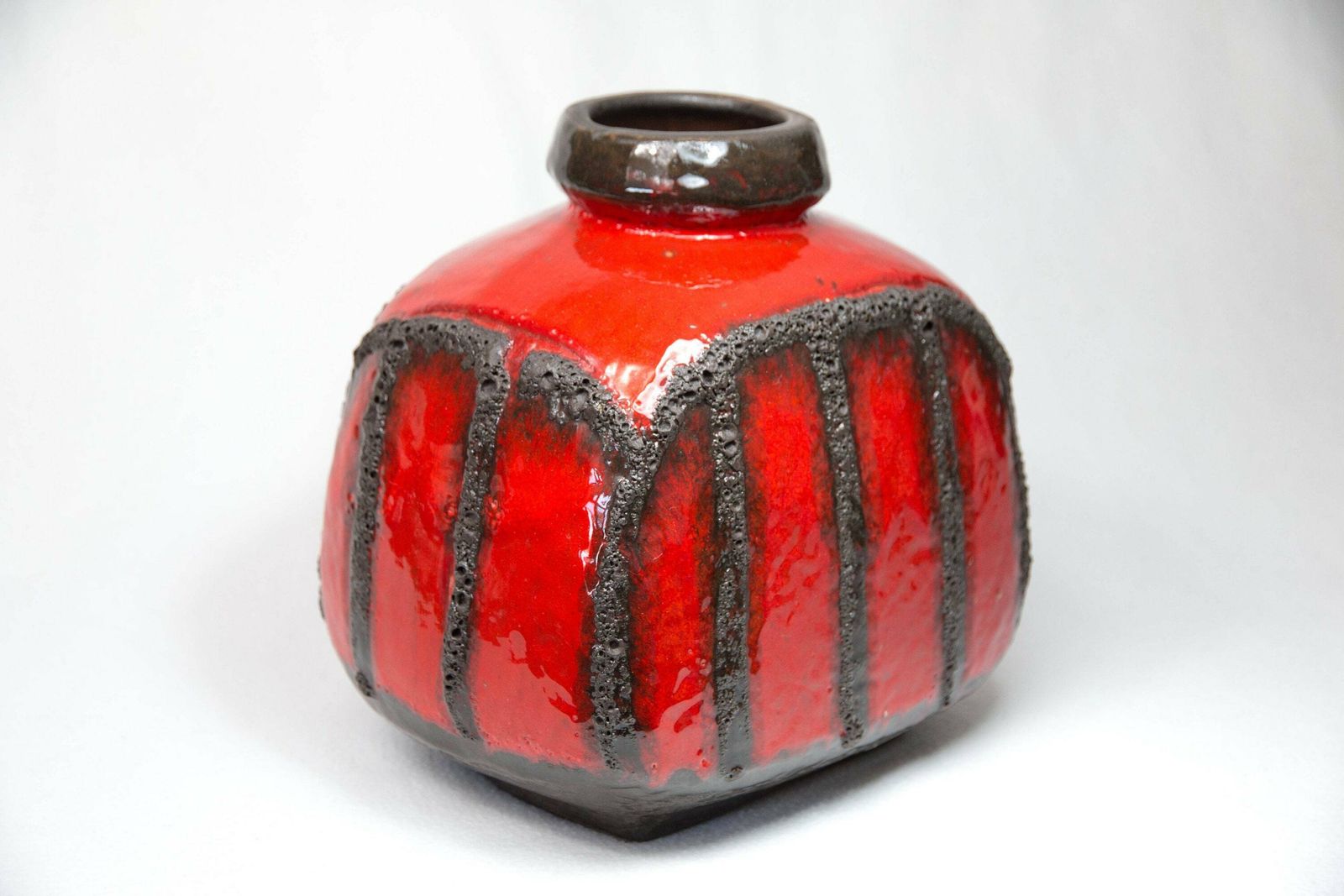 Vintage 1970s Ruscha Costa Red And Black Fat Lava Vase photo 117.0