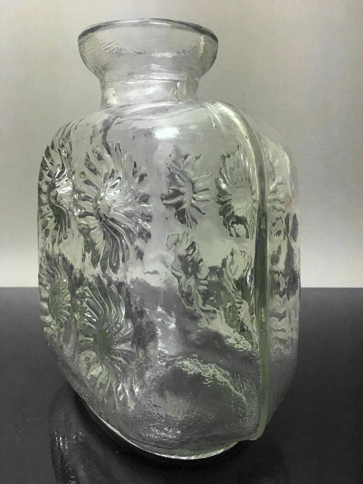 Vase " Daisies" By Pavel Pánek / Patt.Num 3511/185 photo buy