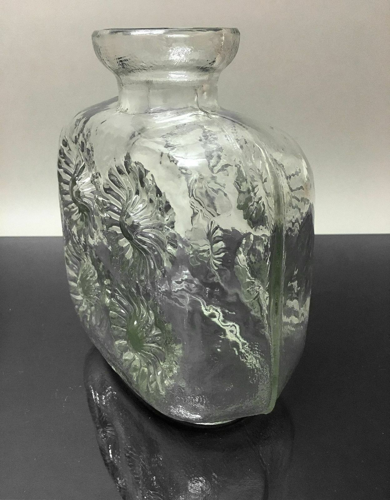 Vase " Daisies" By Pavel Pánek / Patt.Num 3511/185 photo vintage