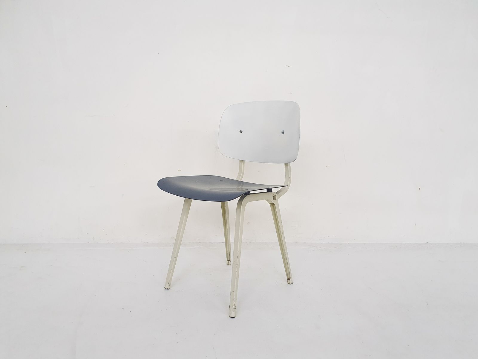 Friso Kramer For Ahrend De Cirkel "Revolt" Dining Chair, The Netherlands 1950's