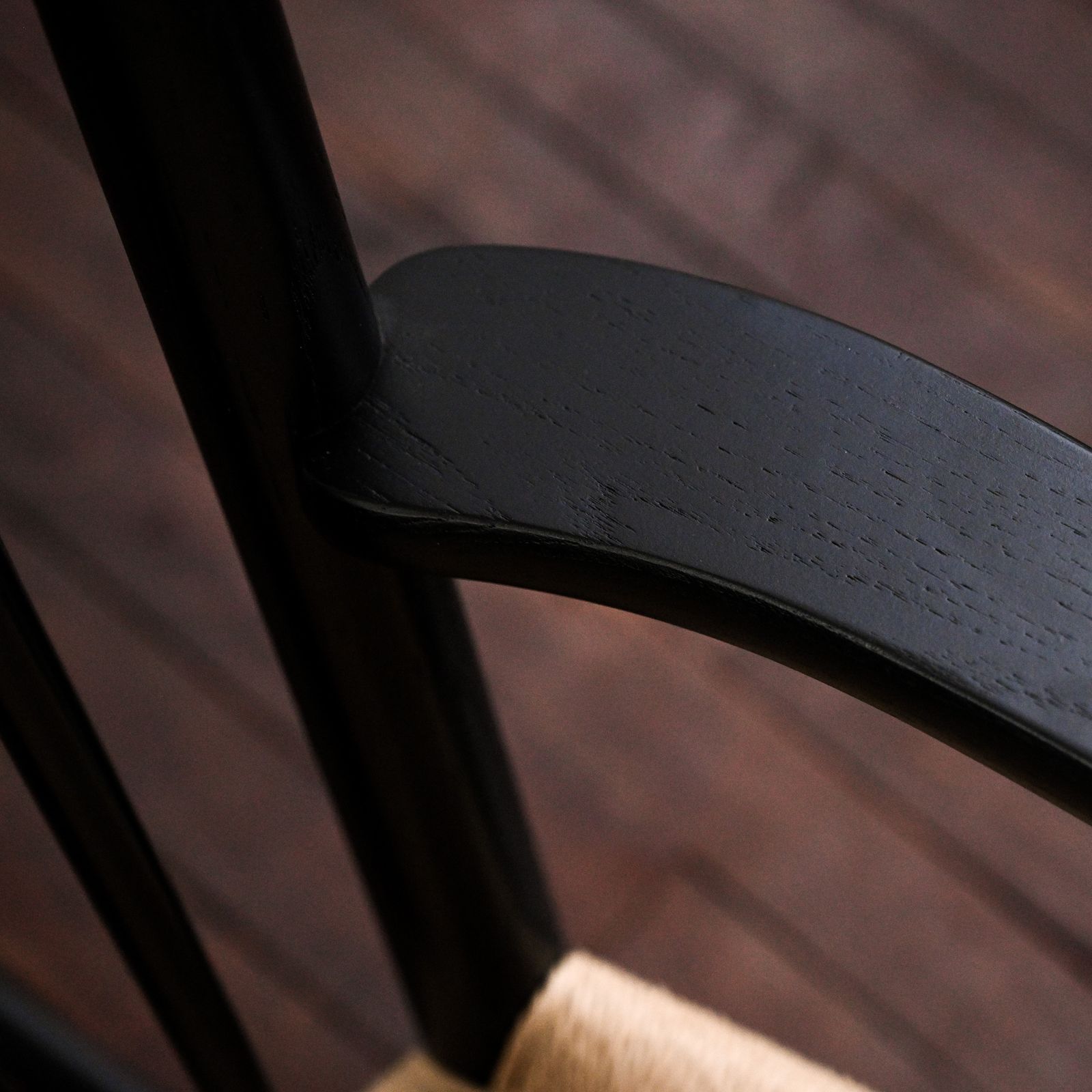 J16 Rocking Chair In Black Lacquered Oak And Natural Paper Yarn photo vintage