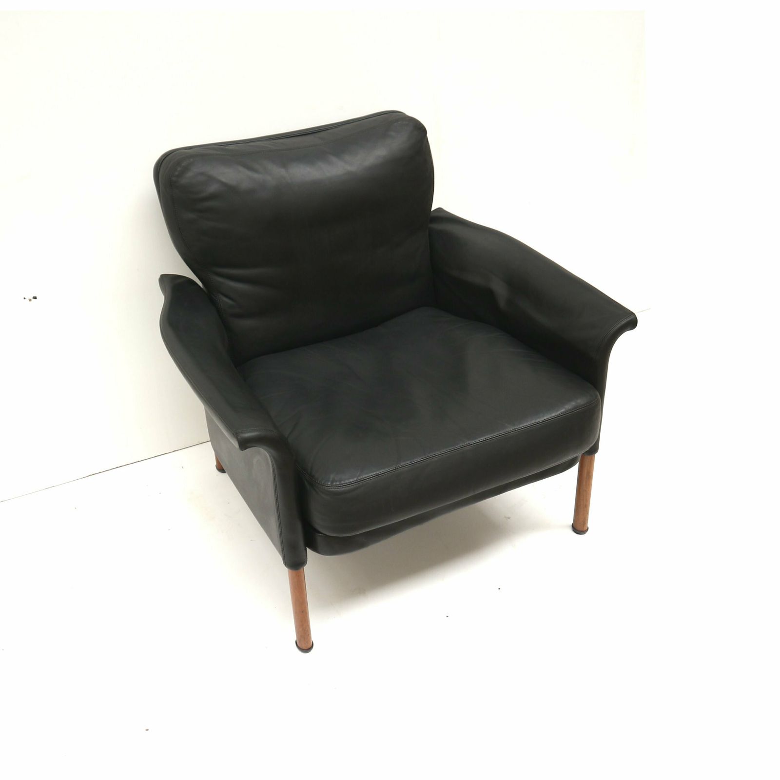 Black Leather Danish Design Leather Armchair Designed By Hans Olsen From The 1960s photo 954.0