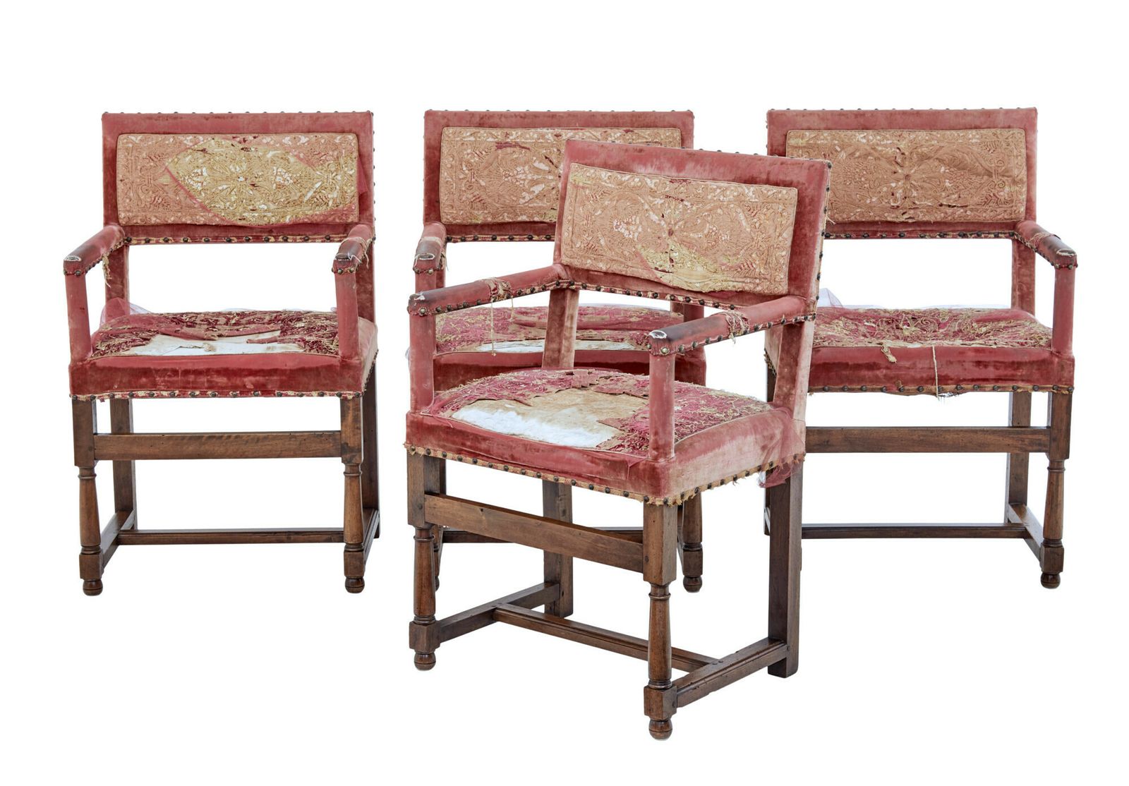 photo furniture Set Of 4 19th Century Walnut Coronation Armchairs