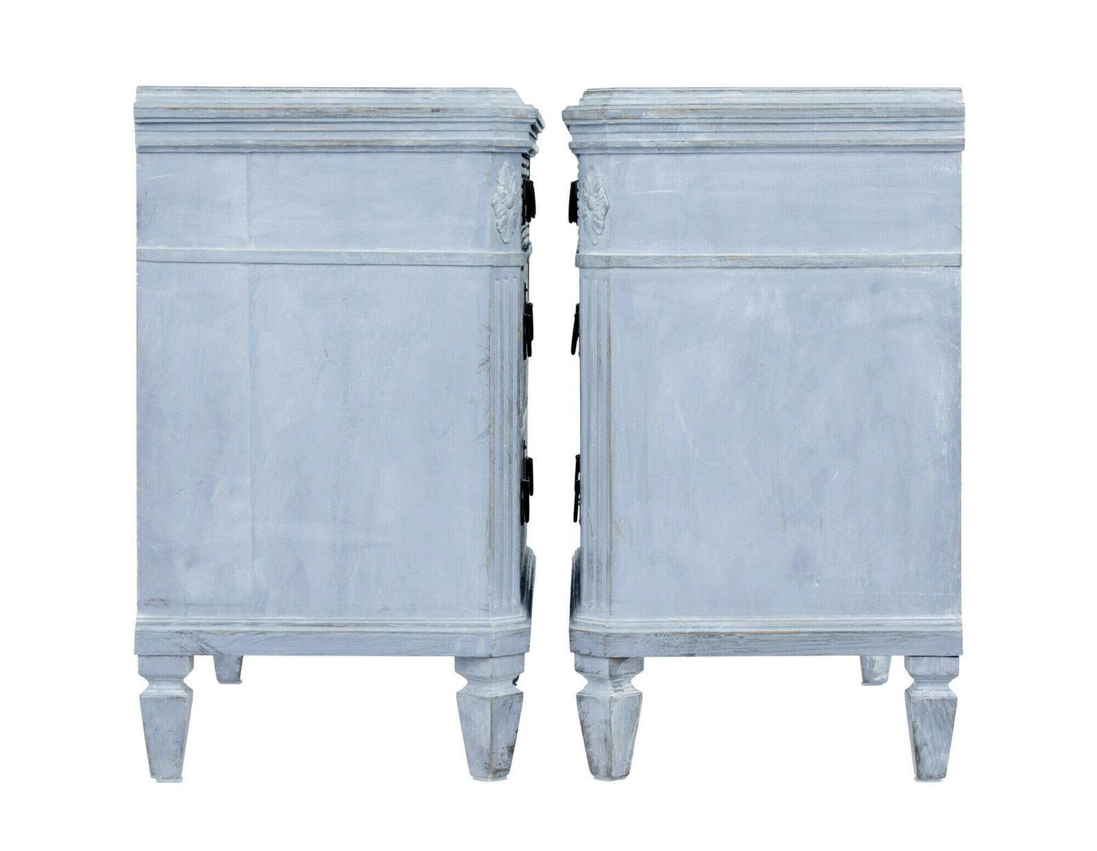 Pair Of 19th Century Painted Swedish Chest Of Drawers photo vinterior