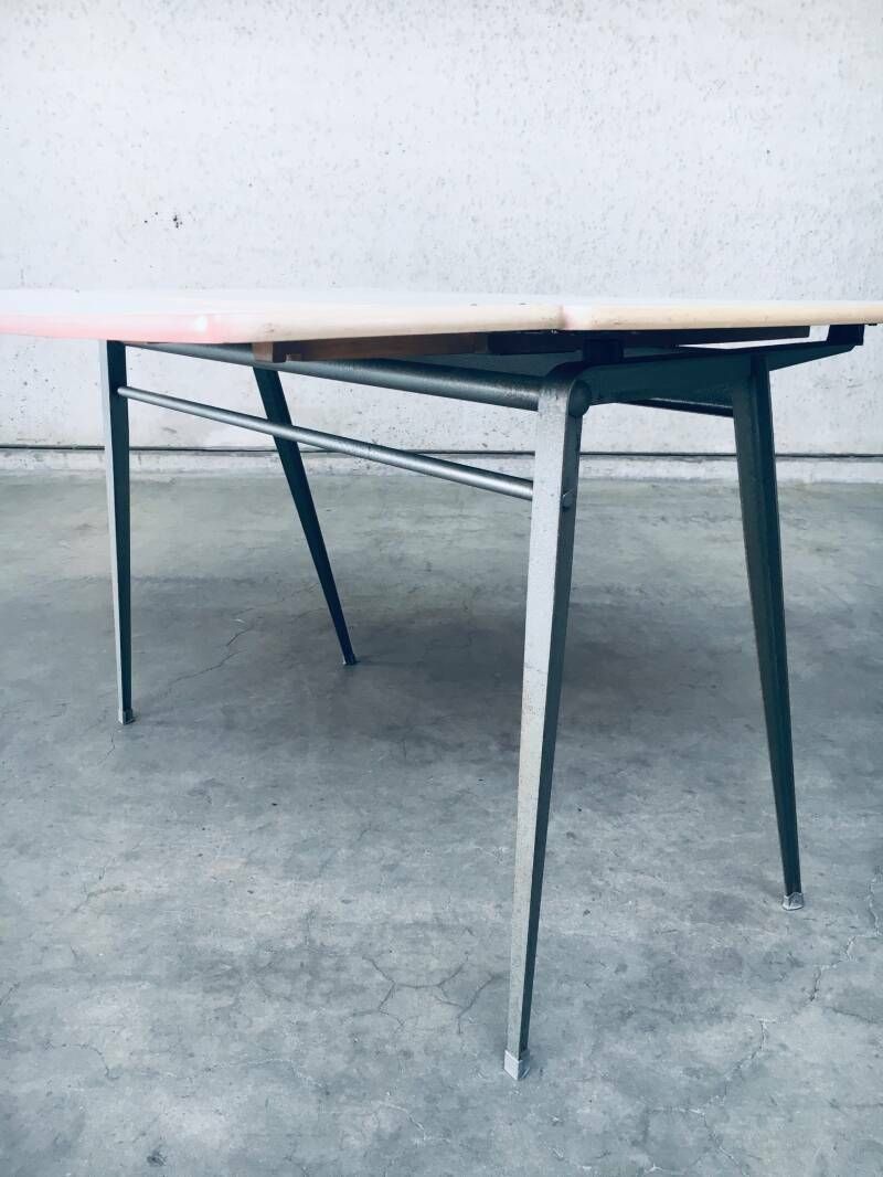 photo vinterior Dutch Industrial Design Desk By Wim Rietveld For Ahrend De Cirkel, Netherlands 1960's