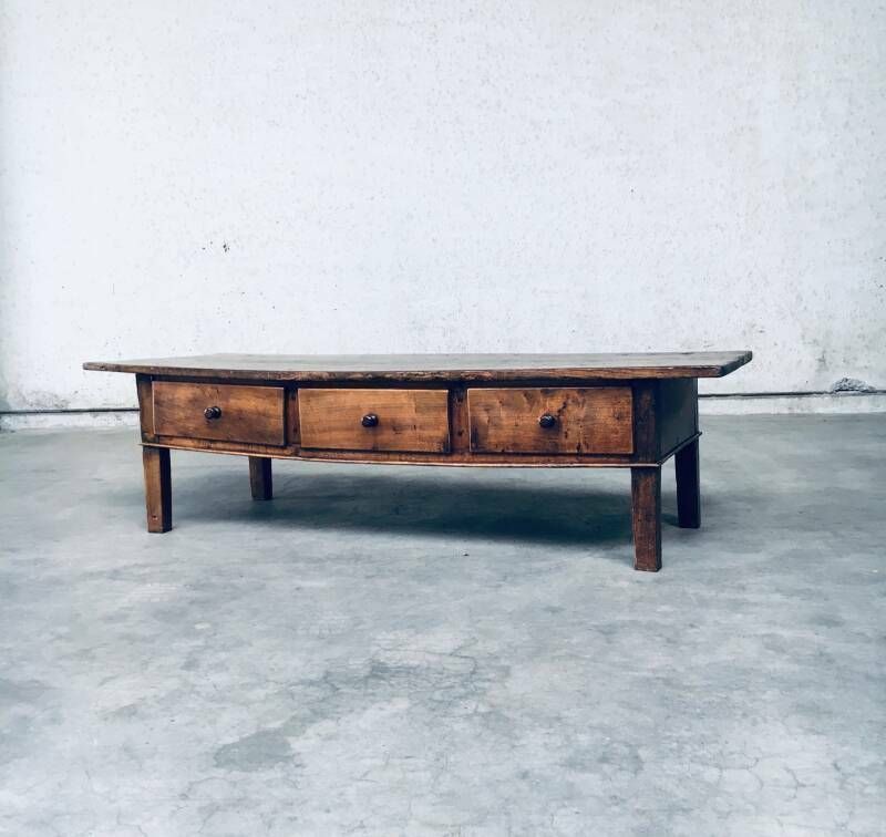 Antiek Spaans Folk Art Laag Consoletafel Of Salontafel photo furniture