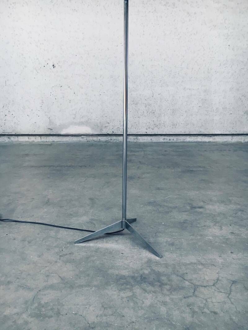 photo furniture Mid Century Modern Design Slanke Vloerlamp