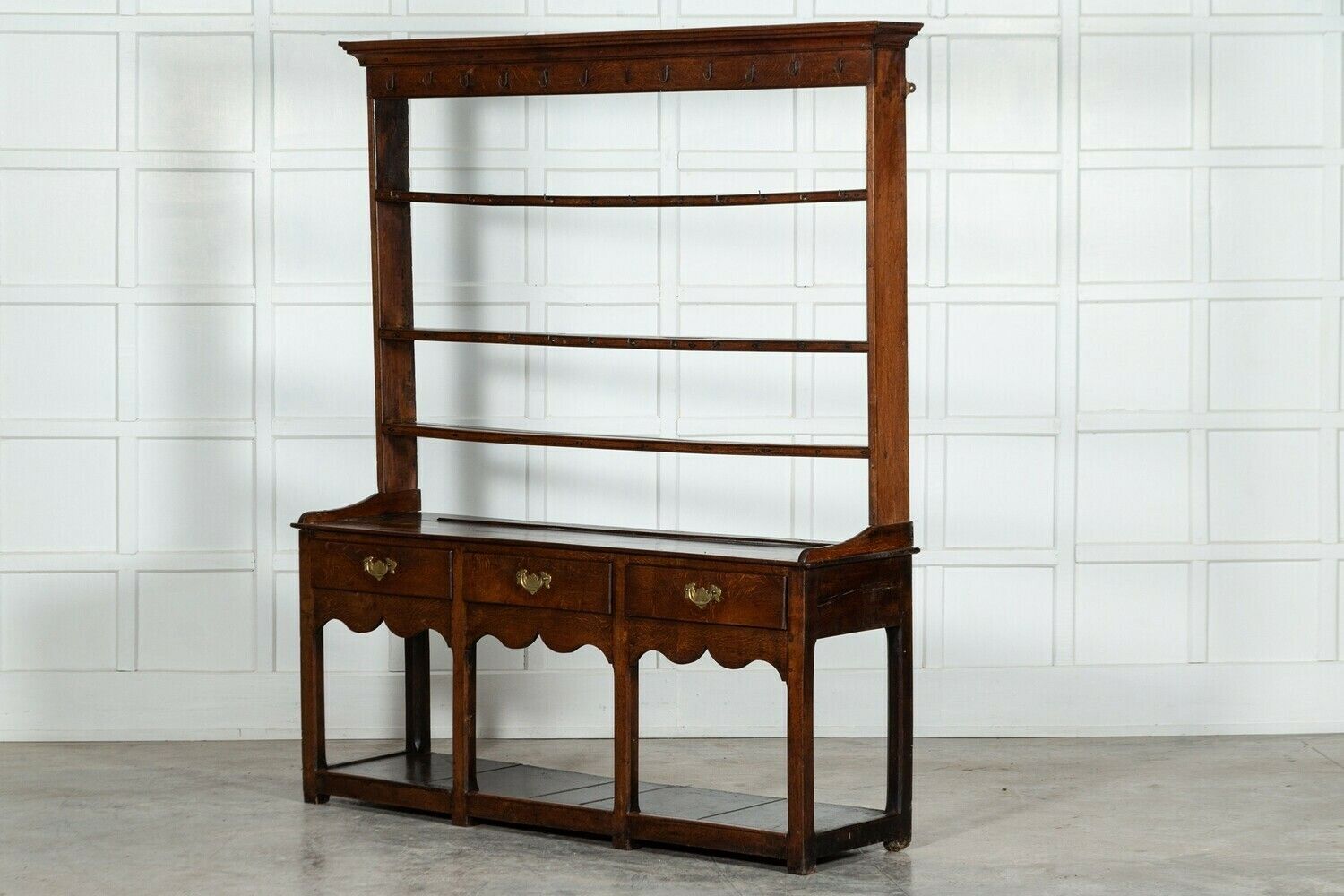Large English George III Oak Dresser photo Furniture