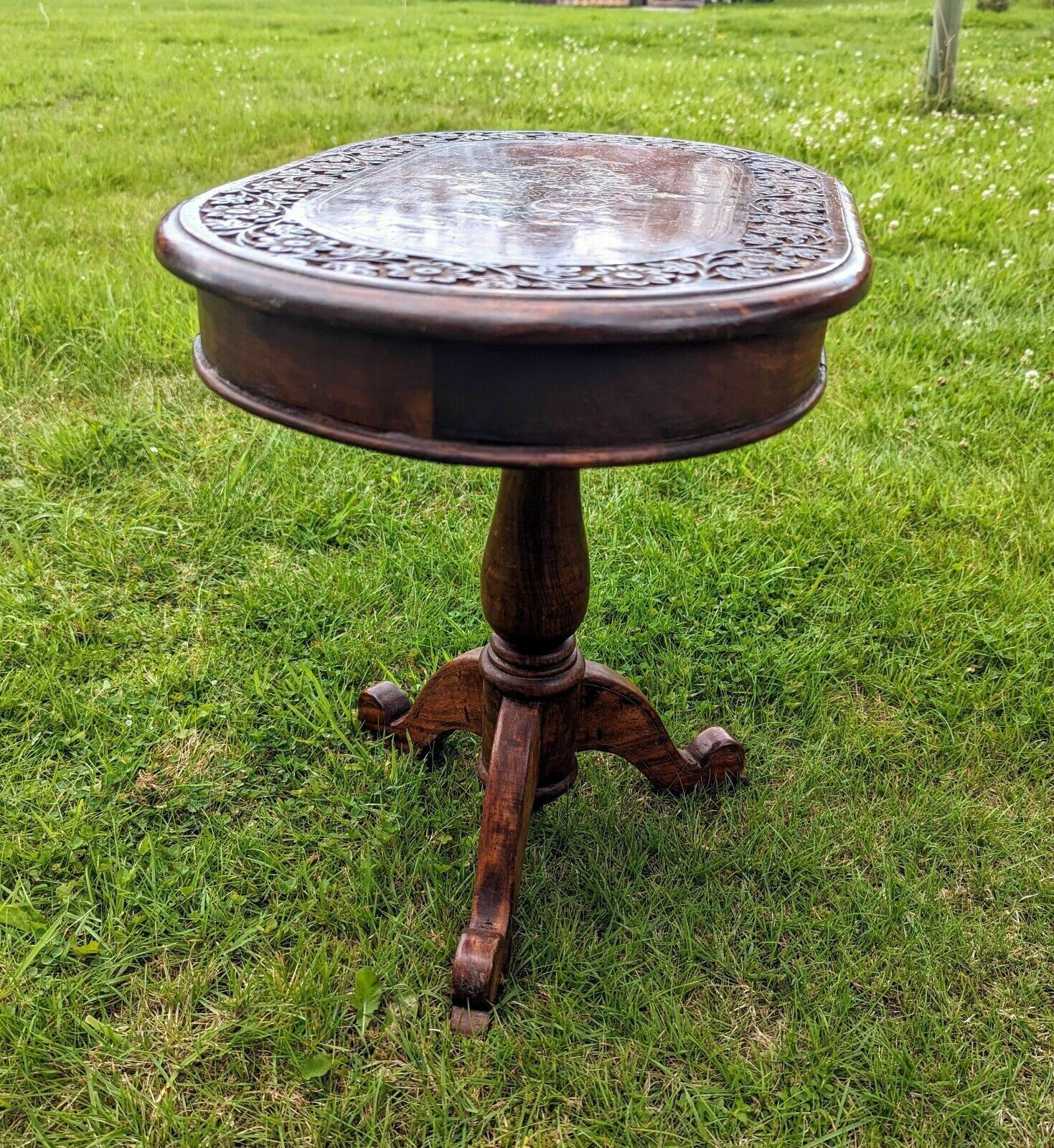 photo for sale Fantastic Vintage Indian Hardwood Brass Inlaid Oval Table  Delivery Available 0220.