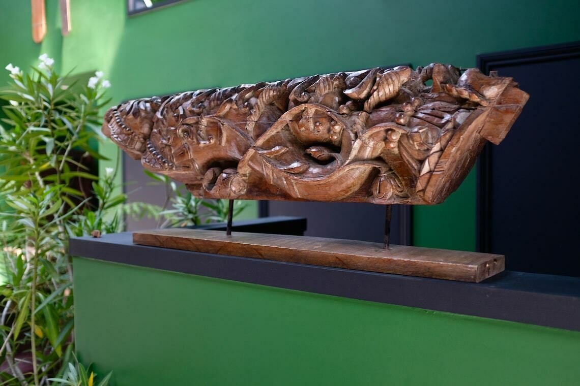 Antique Indian Wood Temple Carving – 19th Century Hand Carved Carving Intricate Floral & Leaf Patterns, Decorative Piece For Home Decor photo vinterior