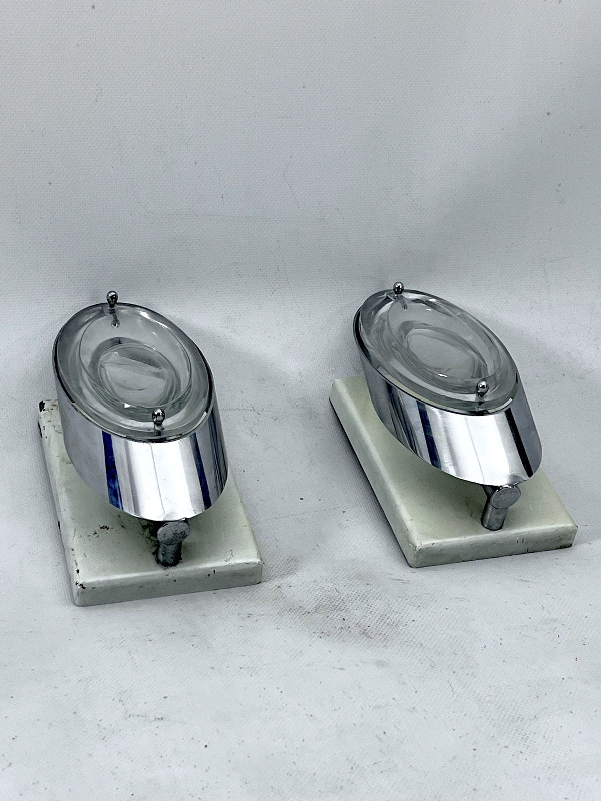 Oscar Torlasco, Postmodern Pair Of Italian Sconces In Chrome And Glass. 1970s photo Lighting