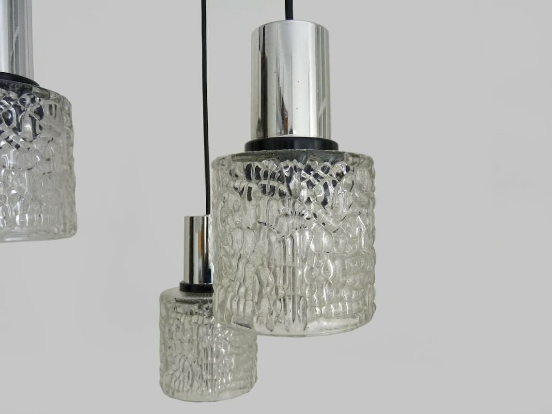 Suspension cascade vintage en chrome poli et verre ciselé, 3 lumières photo buy