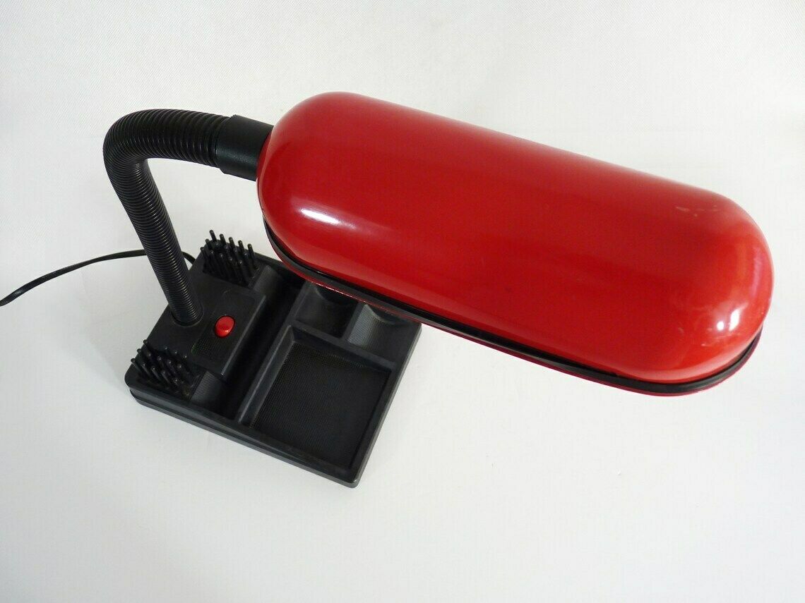 Lampe de bureau flexible rouge et noire avec porte-crayons photo buy