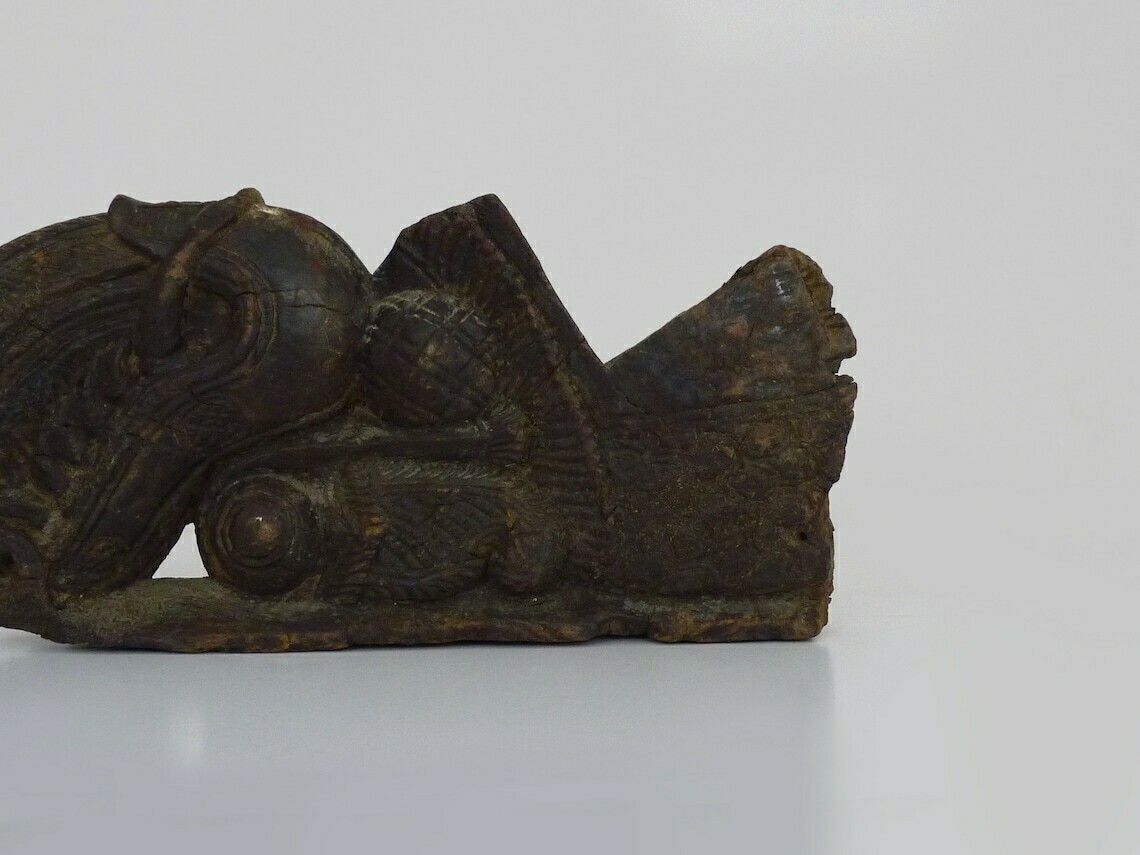 Piece Of Indonesian Wooden Bas Relief, Chameleon. Xixth photo Home Decor