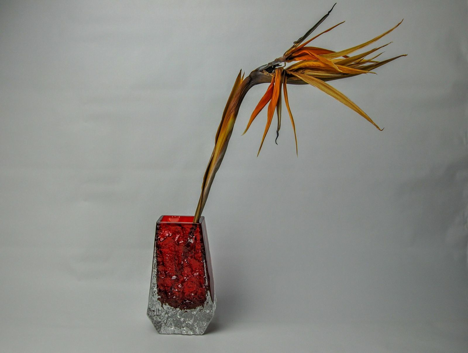 Red Sommerso Ice Effect Vase By Seguso, Murano, Italy, 1970 photo vintage