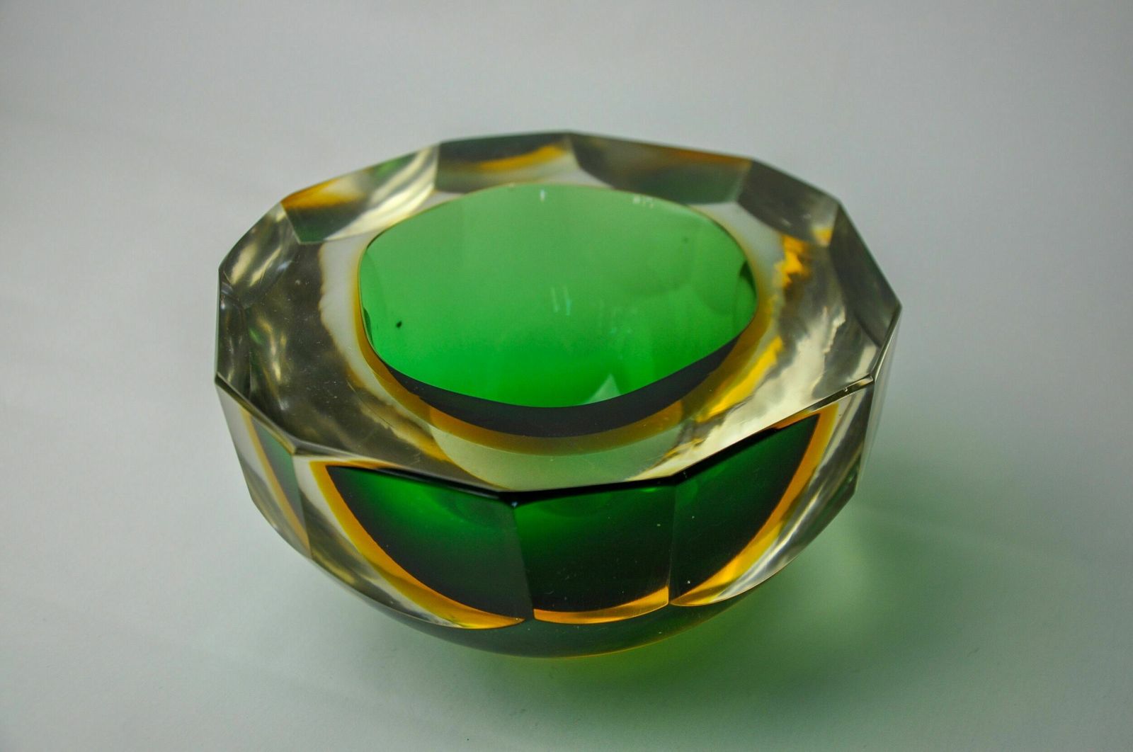 Vide Pouch Sommerso Green And Yellow By Seguso, Murano Glass, Italy, 1970 photo buy