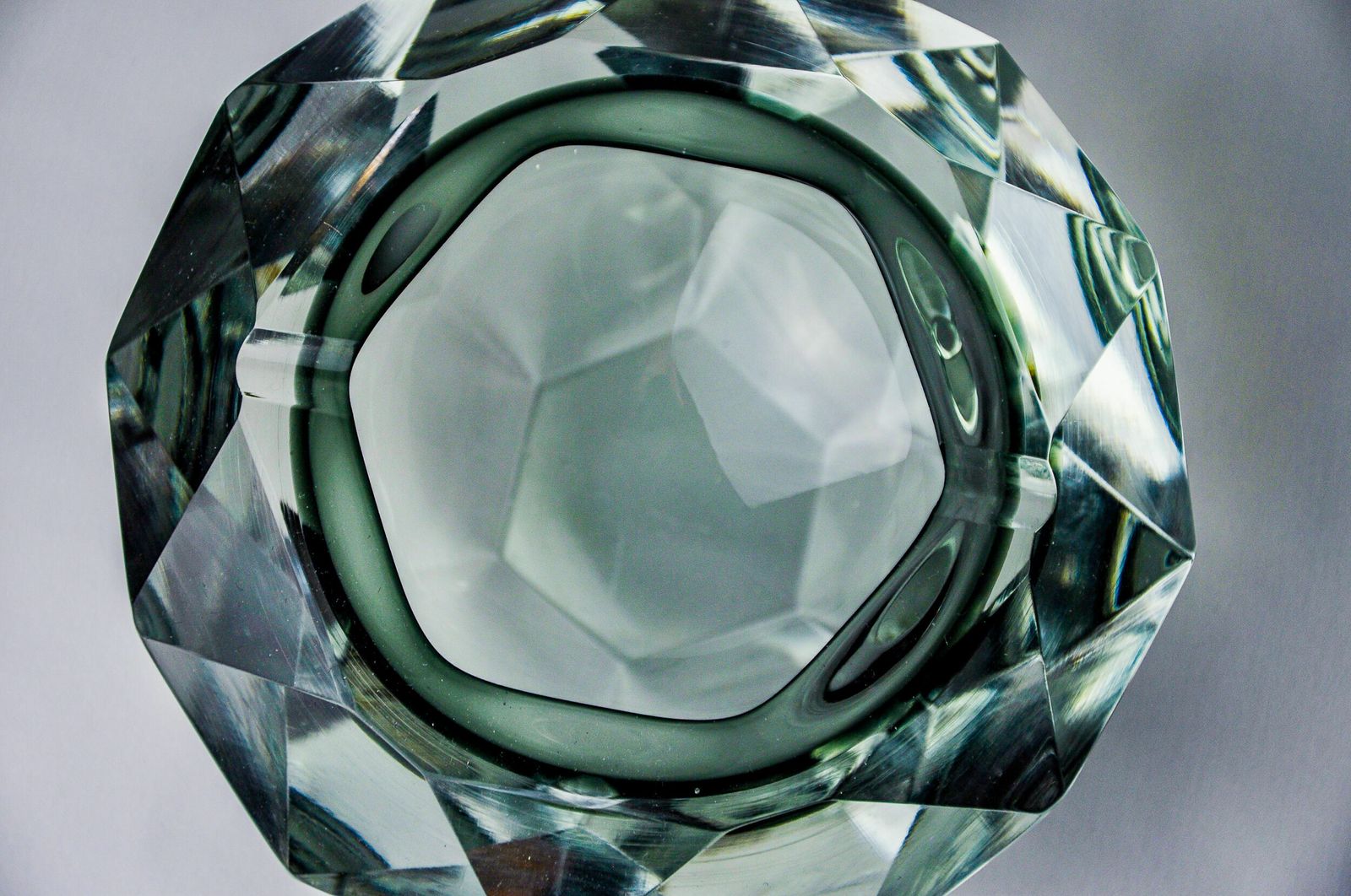 Ashtray Sommerso Grey By Seguso, Faceted Glass, Murano, Italy, 1970 photo vinterior