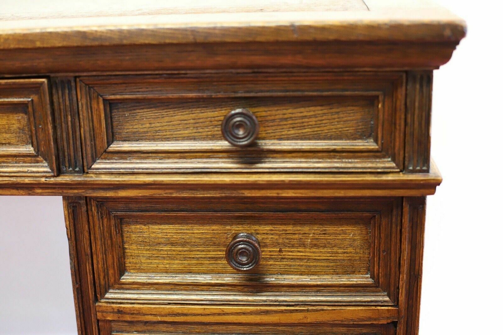 Howard&Son’s Beautiful Victorian Oak Pedestal Desk photo vinterior