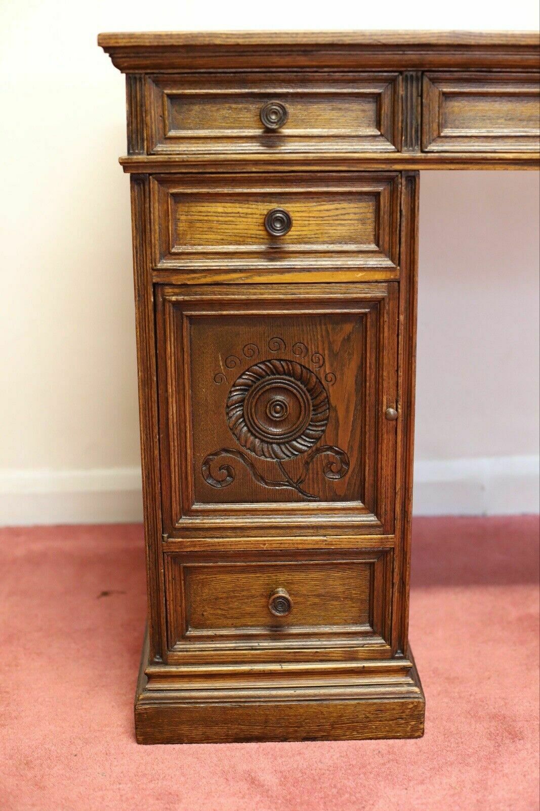 Howard&Son’s Beautiful Victorian Oak Pedestal Desk photo vintage