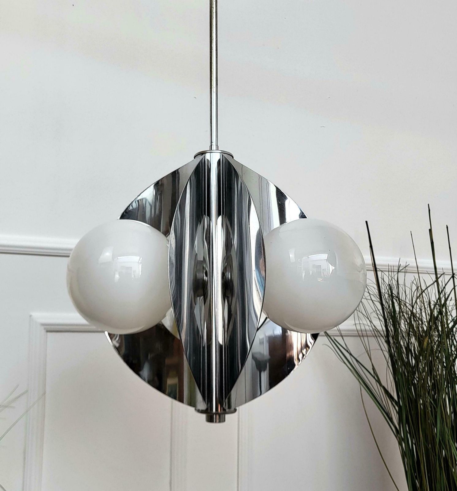 1960s Italian Spaceage Metal Glass Balls Pendant Suspension Hanging Light photo furniture
