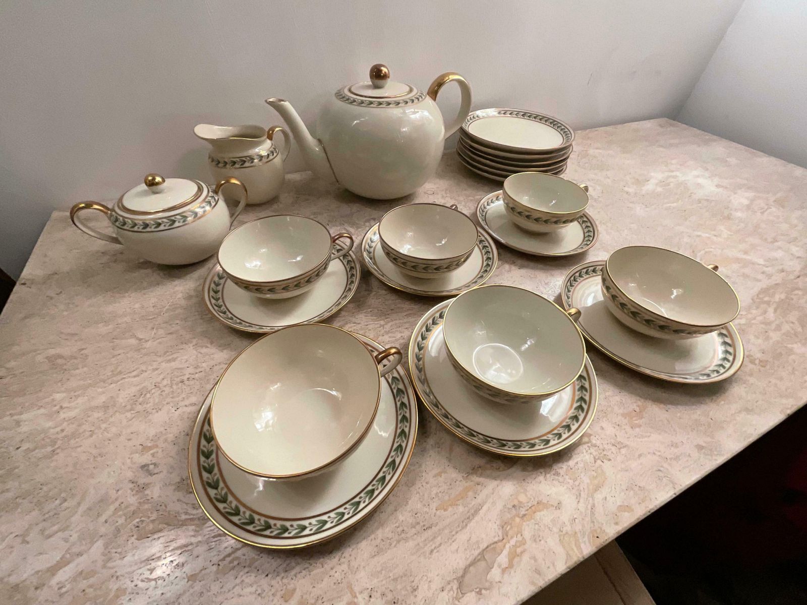 photo furniture Gio Ponti   Tea For 6 With Dessert Plates, In Porcelain Richard Ginori Year 1939