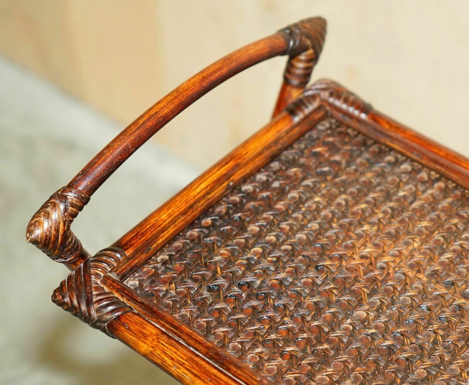 photo vinterior Fine Vintage Bentwood Mid Century Modern Bamboo & Rattan Bergere Magazine Rack