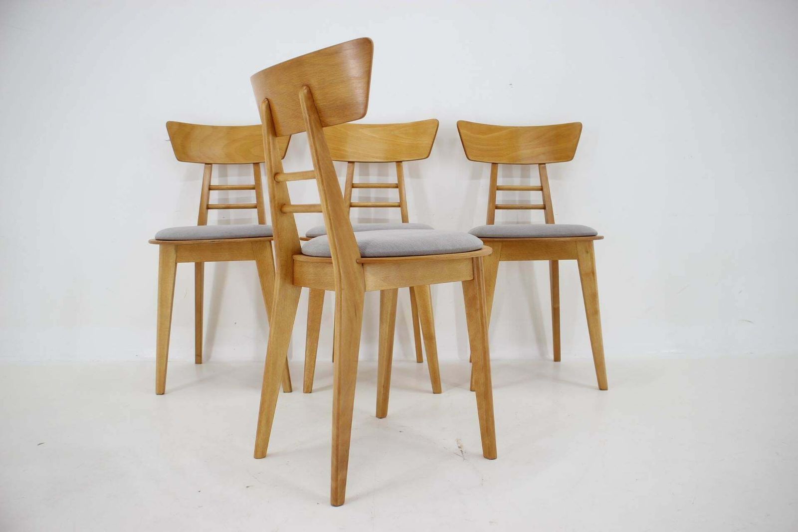 photo furniture 1980s Set Of Four Dining Chairs By Tonne, Czechoslovakia