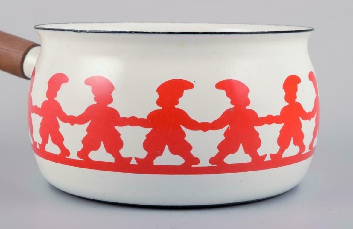 Kaj Franck For Arabia. "Tonttu" Enamelled Metal Saucepan With Wooden Handle. photo Home Decor