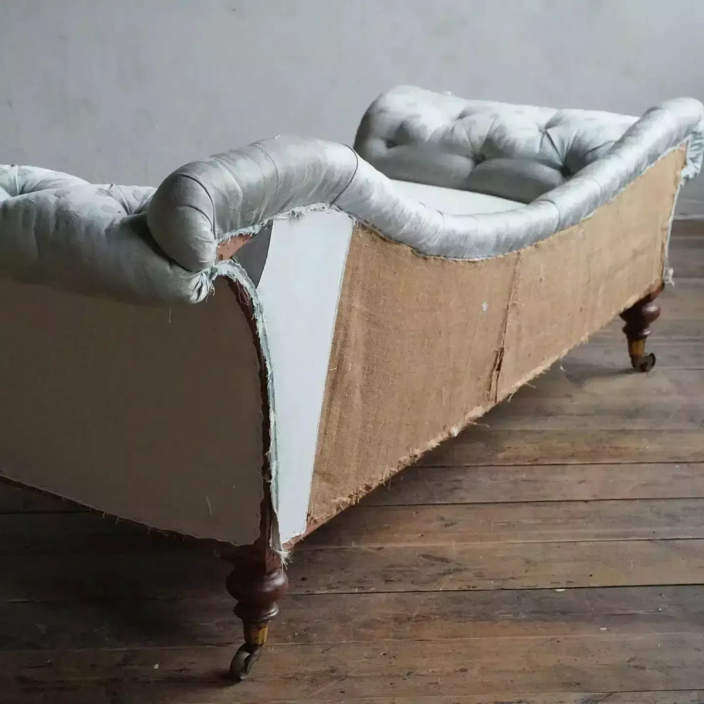 Chaise Longue By Miles & Edwards. photo vinterior
