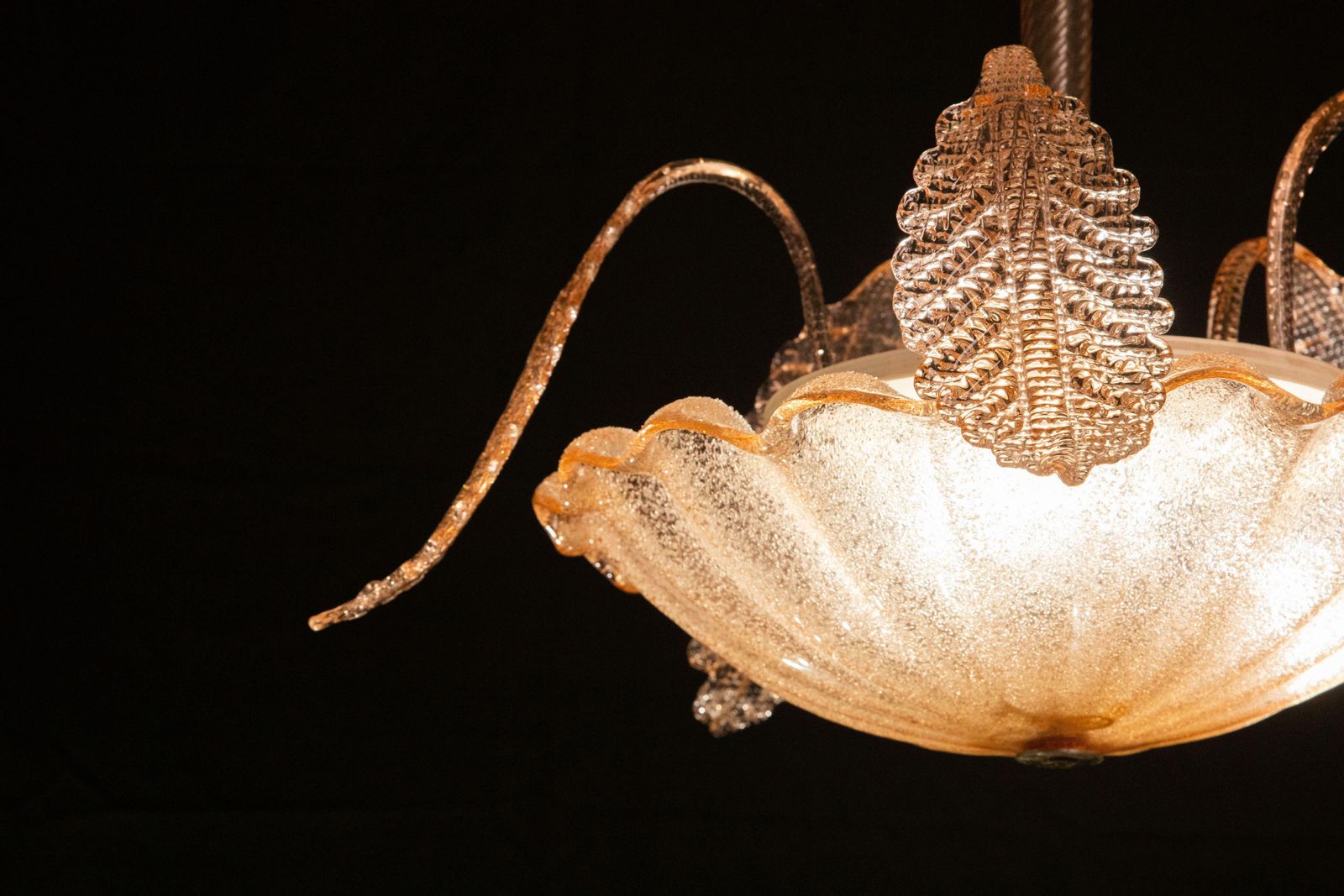 Charming Pink Art Decò Barovier E Toso Pendant Light, Murano Glass, 1940s photo furniture