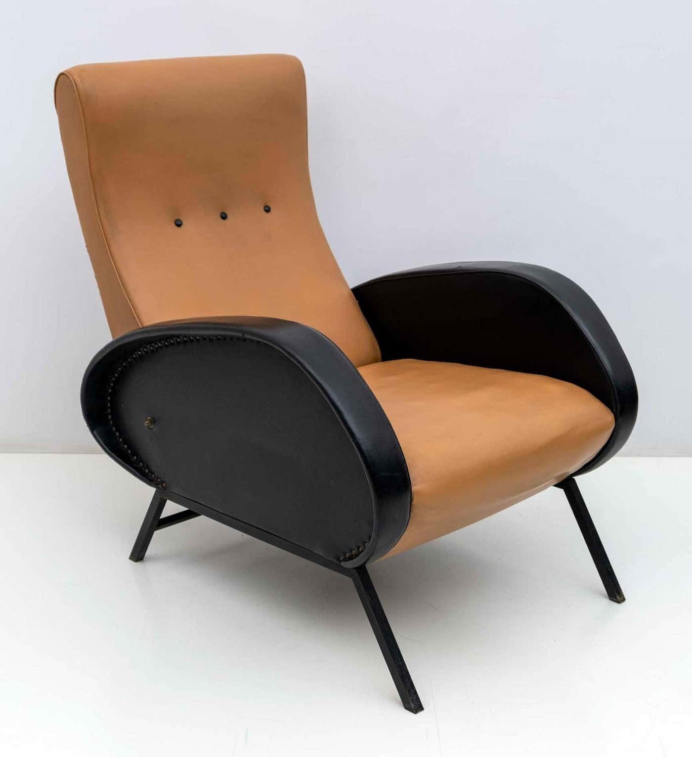 Pair Of Marco Zanuso Mid Century Modern Italian Leather Reclining Armchairs, 50s photo vintage