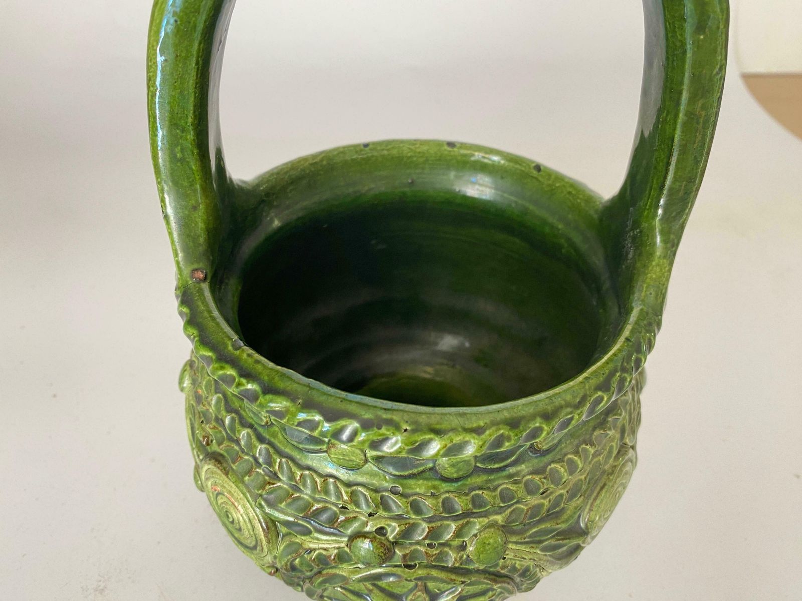 Pot Or Box 19th Century Majolica France Ceramic Green With An Circular Handle photo furniture