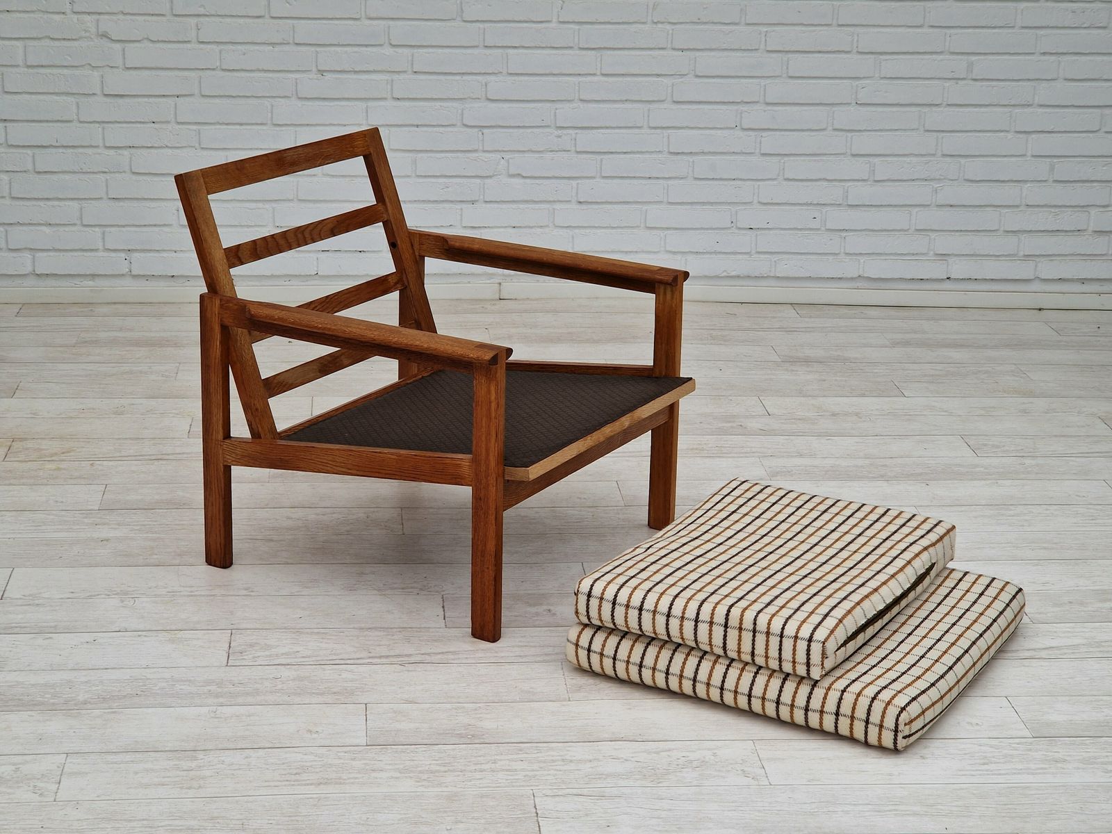 Furniture 1970s, Danish Design By Illum Wikkelsø, Model Capella For Eliersen Møbler, Oak Wood. photo