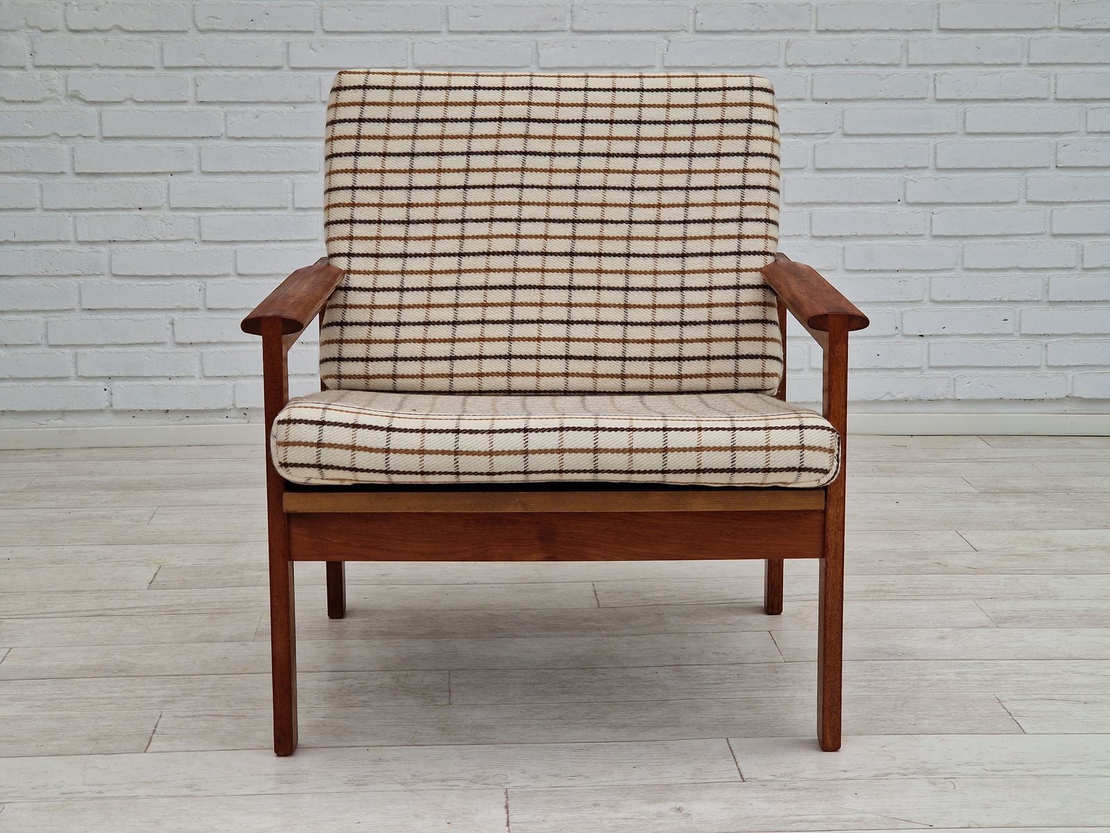 Ca. Jaren 1970, Deens Design Van Illum Wikkelsø, Model Capella Voor Eliersen Møbler, Teakhout. photo 1320.0