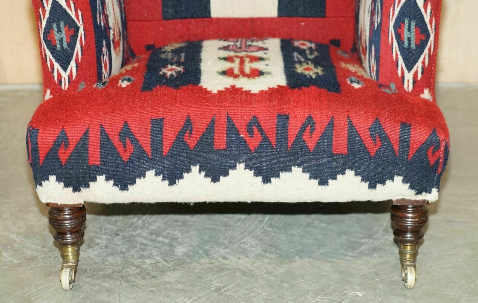 photo vinterior Rare Original Victorian Howard & Sons Bridgewater Armchair With Kilim Upholstery