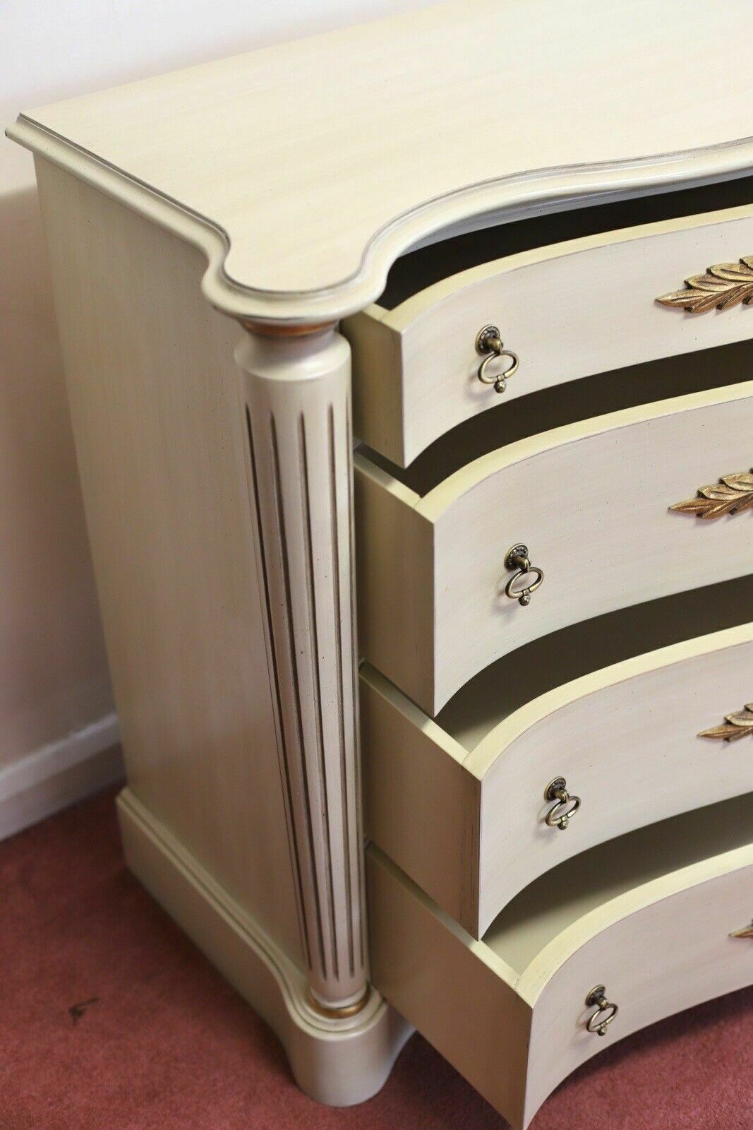 595.0 Lovelly Painted Chest Of 4 Drawers French Style photo