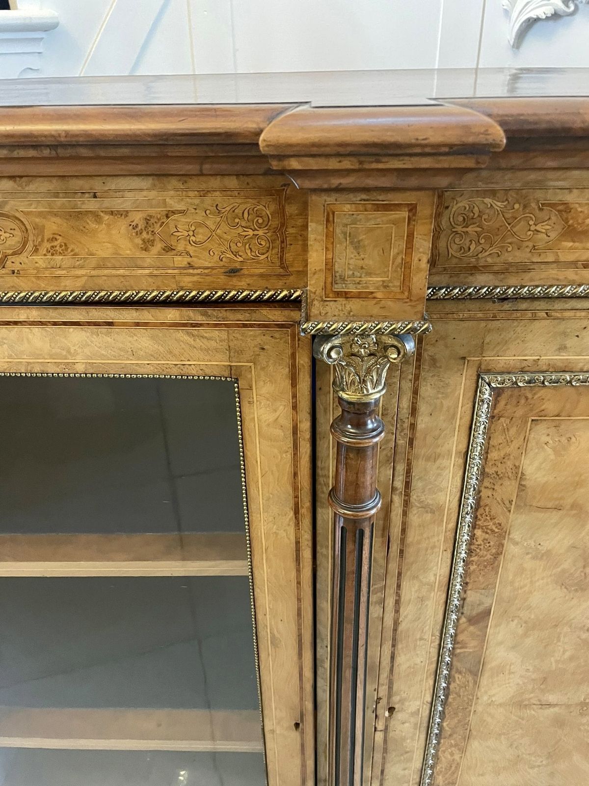 photo furniture Outstanding Quality Antique 19th Century Burr Walnut Inlaid Credenza/Sideboard