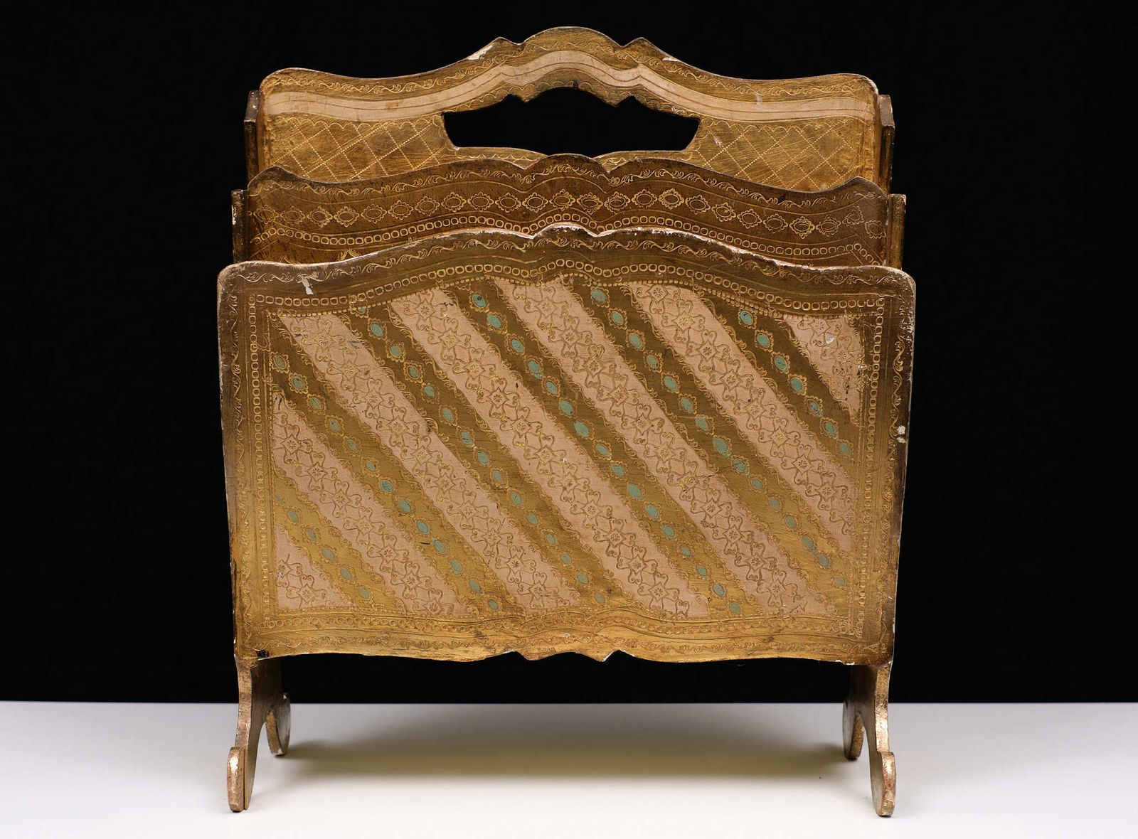 Vintage Italiaans Florentijns Tijdschriftenrek – Hout Met Vergulde Afwerking, Ca. Jaren 1950 photo furniture