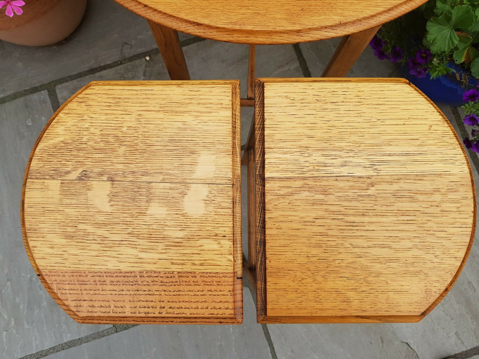 Vintage Nest Of Three Oak Tables With Beautiful Grain Markings. Bevelled Edges. Slender And Elegant Legs photo 219.99
