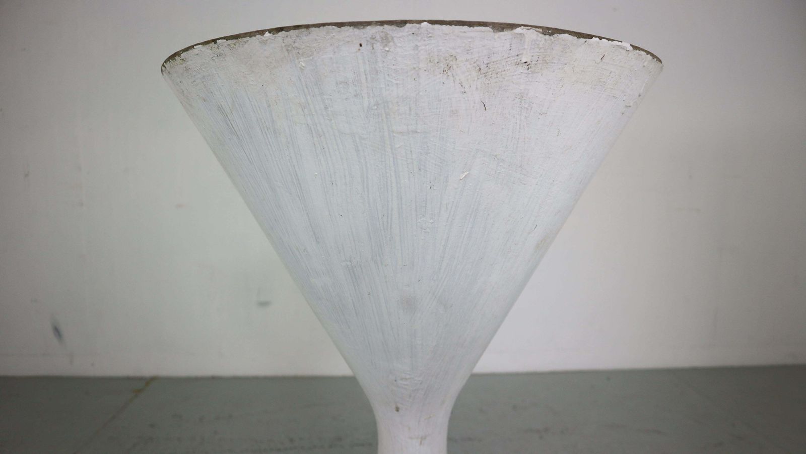 photo for sale Willy Guhl 'Diablo' Spindel Hourglass Concrete Planter, Switzerland, 1954