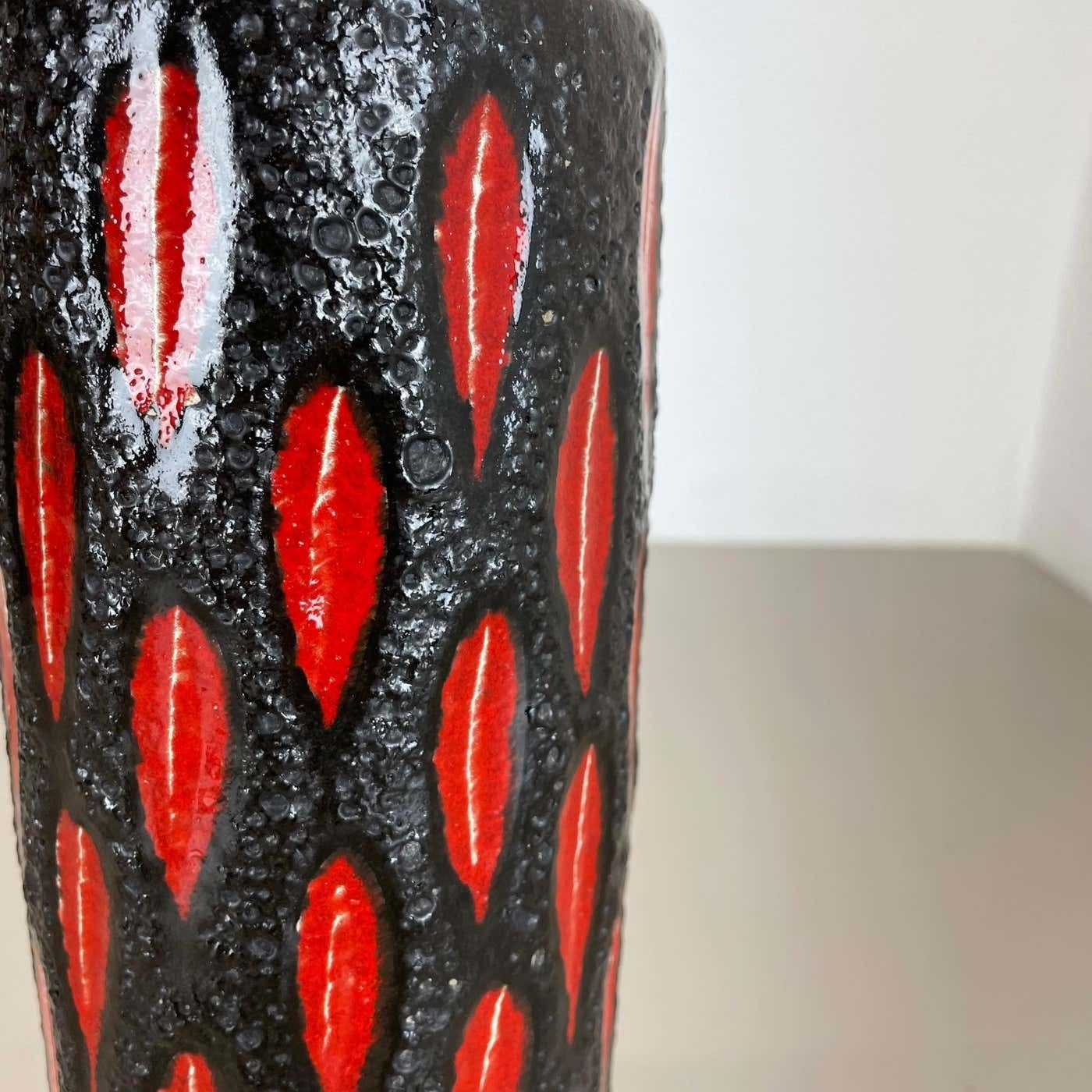 photo furniture Extraordinary "Strawberry" Tube Pottery Fat Lava Vase Scheurich, Germany, 1970s