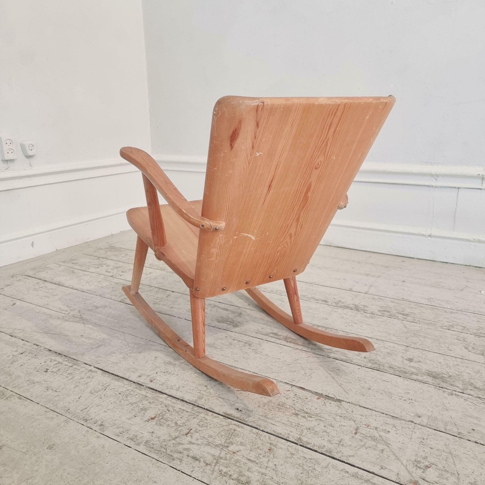 photo for sale Svensk Fur 513 Rocking Chair For Karl Malmvall, Sportstugemöbel. Sweden 1940/50s